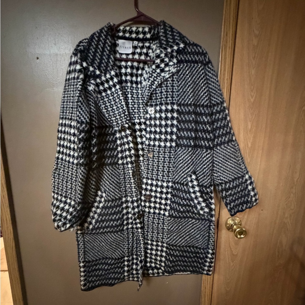Cyrus Black and White Houndstooth Jacket